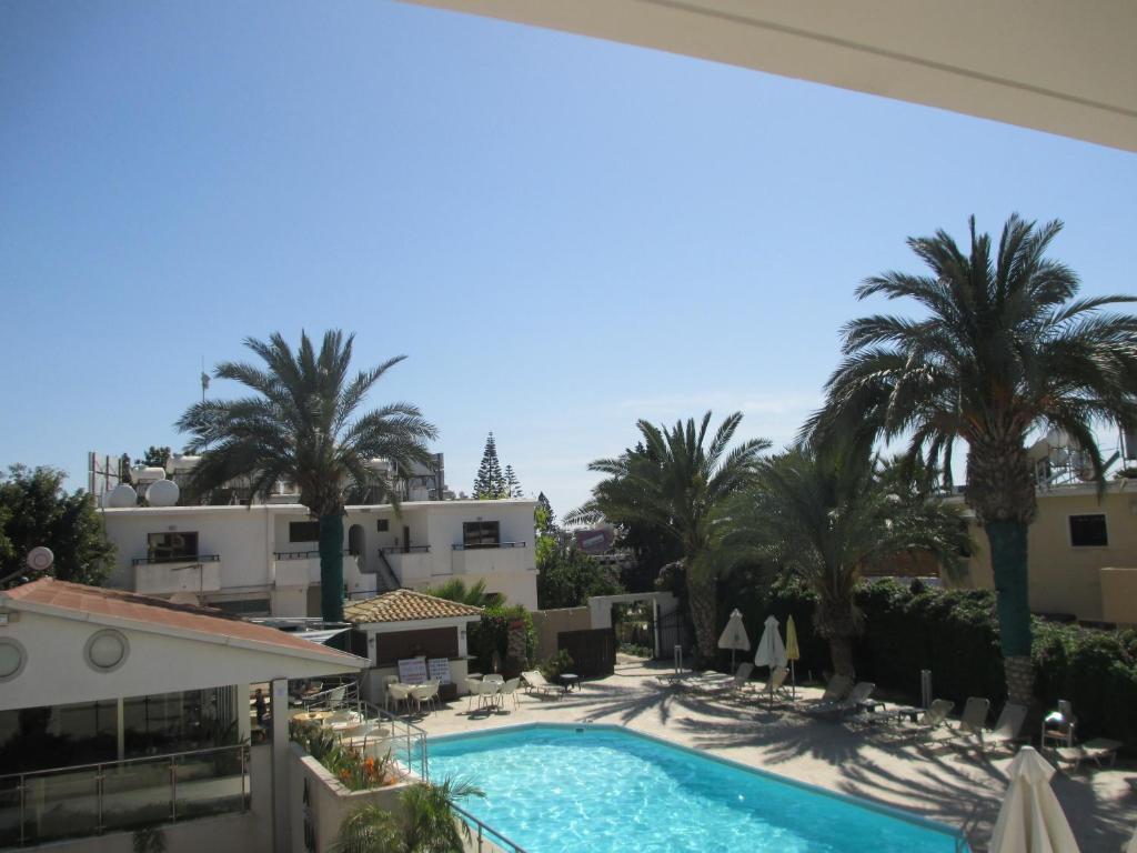 Andries Apartments Paphos Esterno foto