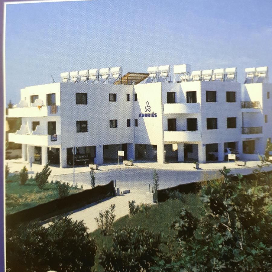 Andries Apartments Paphos Esterno foto