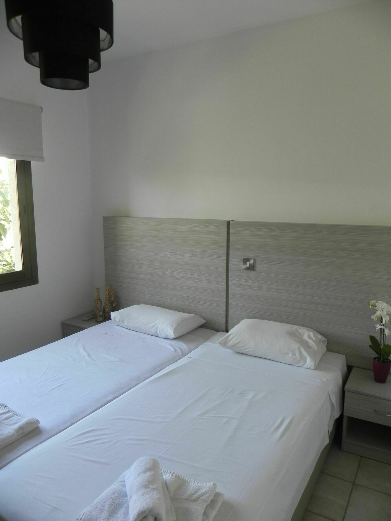 Andries Apartments Paphos Esterno foto